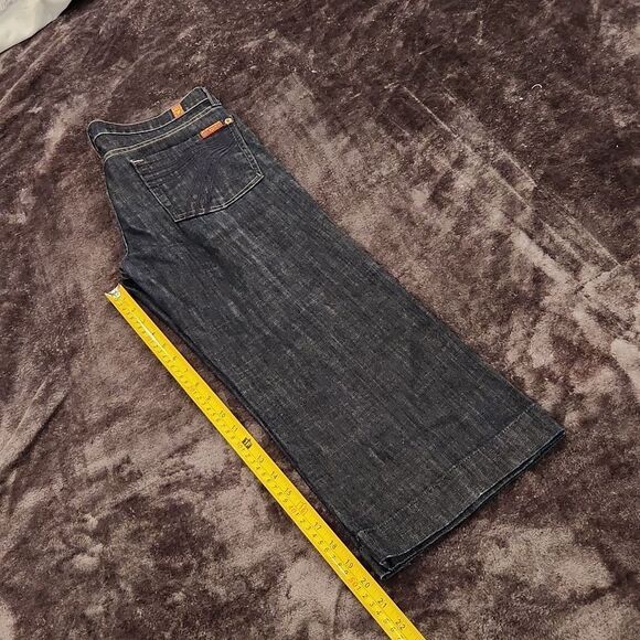 Dark wash 7 for all mankind Dojo crops size 27! - Picture 4 of 11